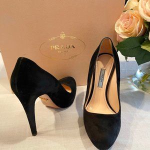 Prada Suede Pumps size 36 1/2
